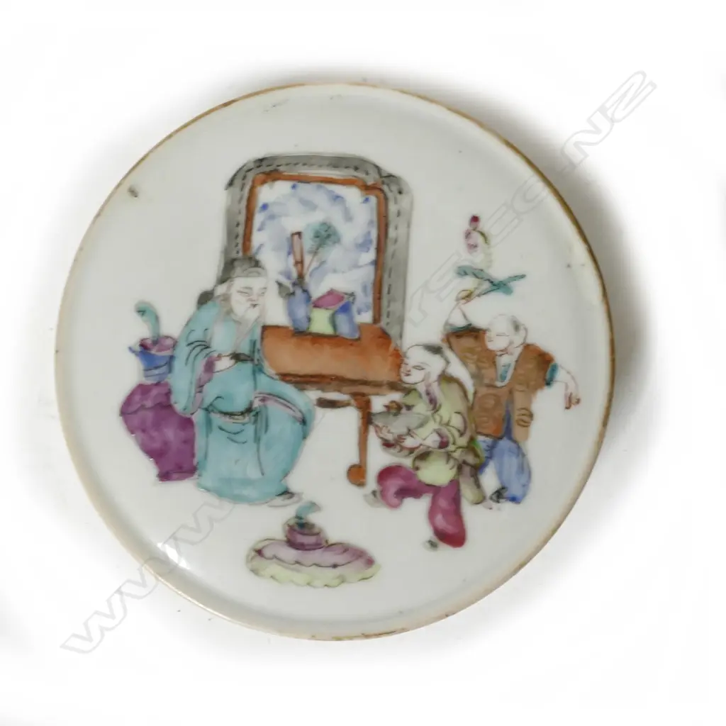 A 19thC Chinese famille rose porcelain lidded jar Image 1++