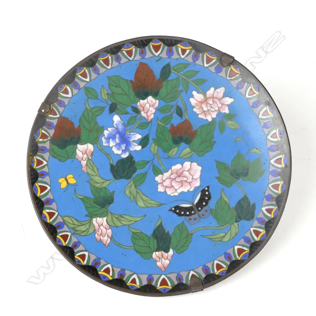 A Chinese cloisonné plate Image 1++