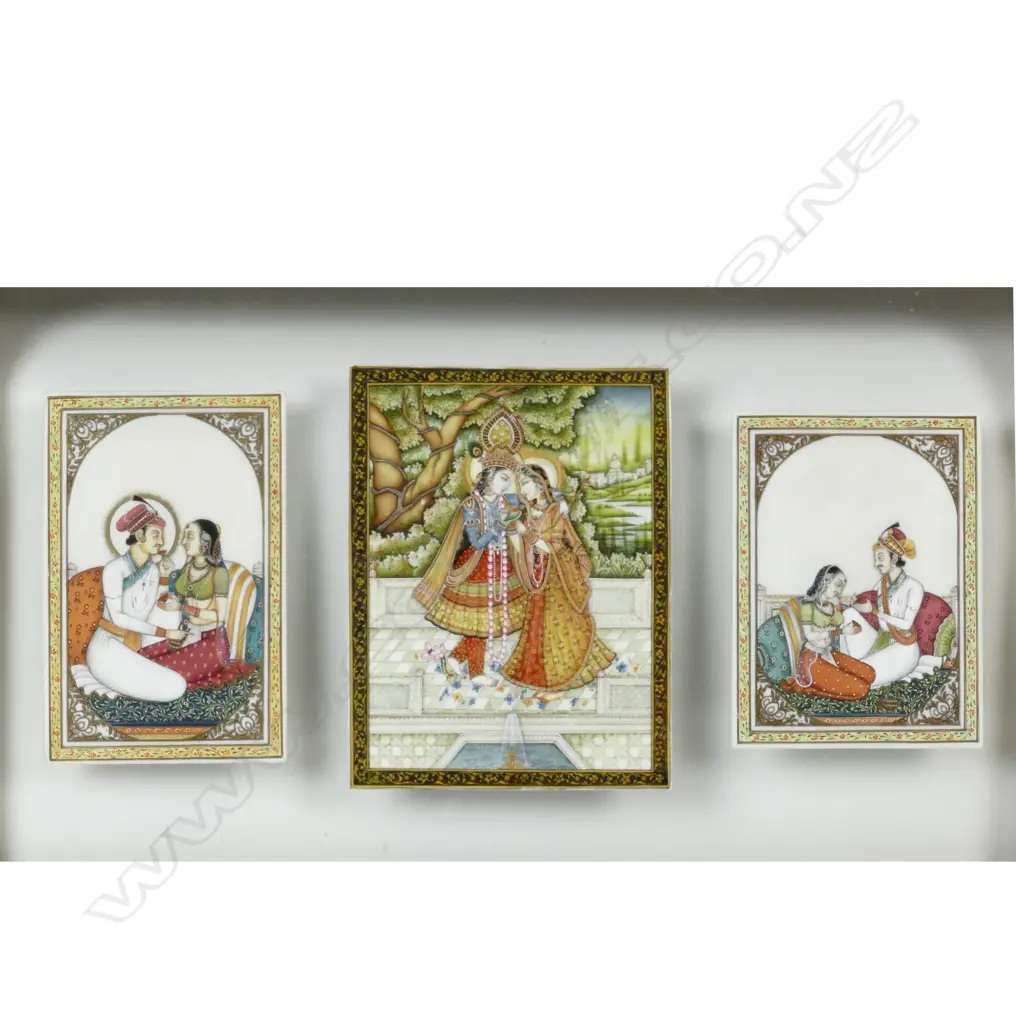 Three Indian miniatures on ivory Image 1++