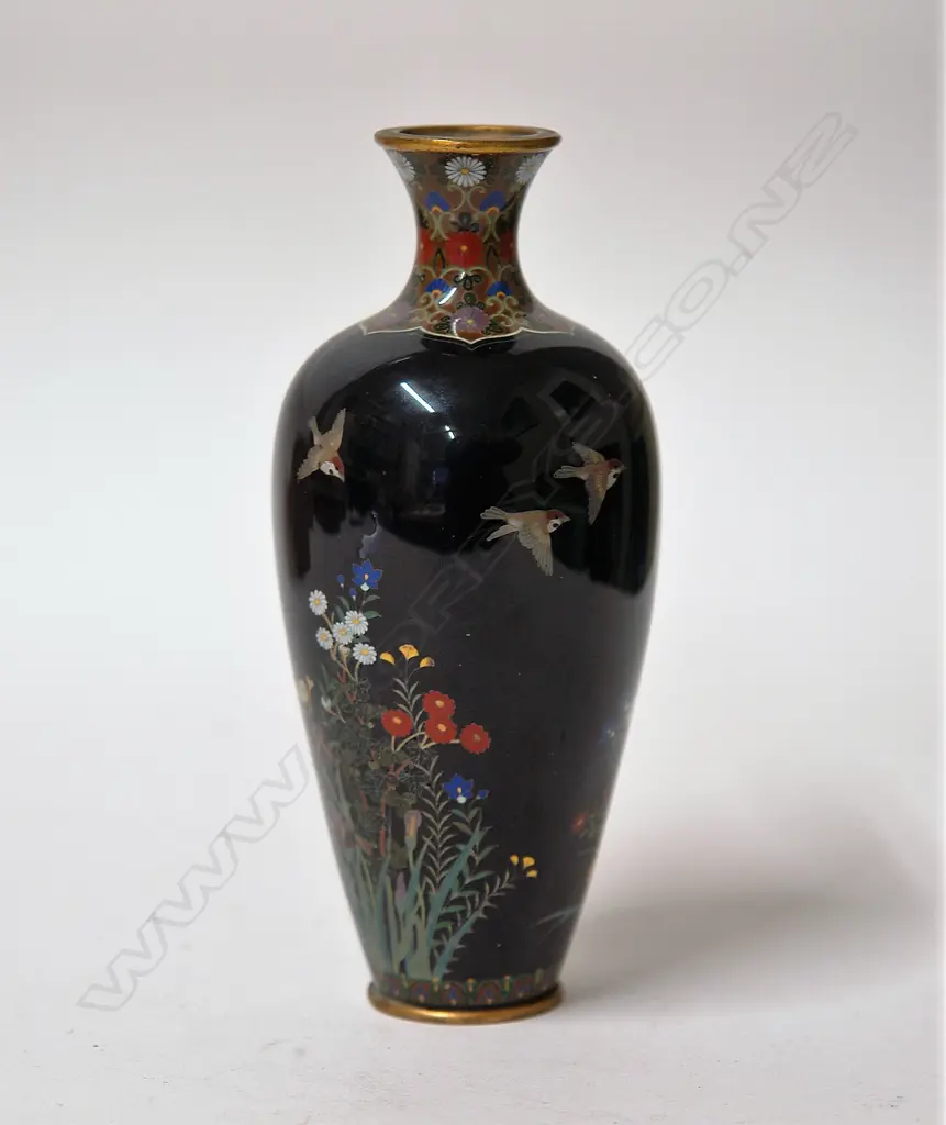 A fine Hayashi Kodenji (1831-1915) Japanese cloisonné vase Image 1++