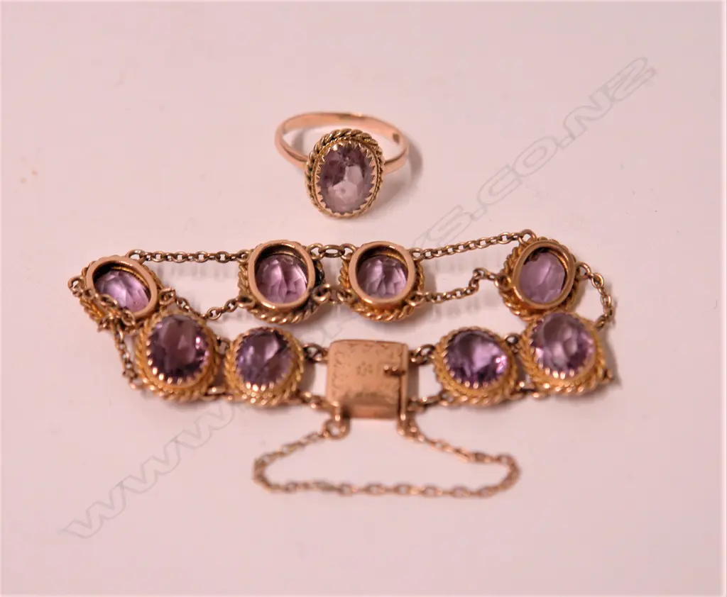 A c.1900 9ct. yellow gold and amethyst bracelet and matching ring Image 1++