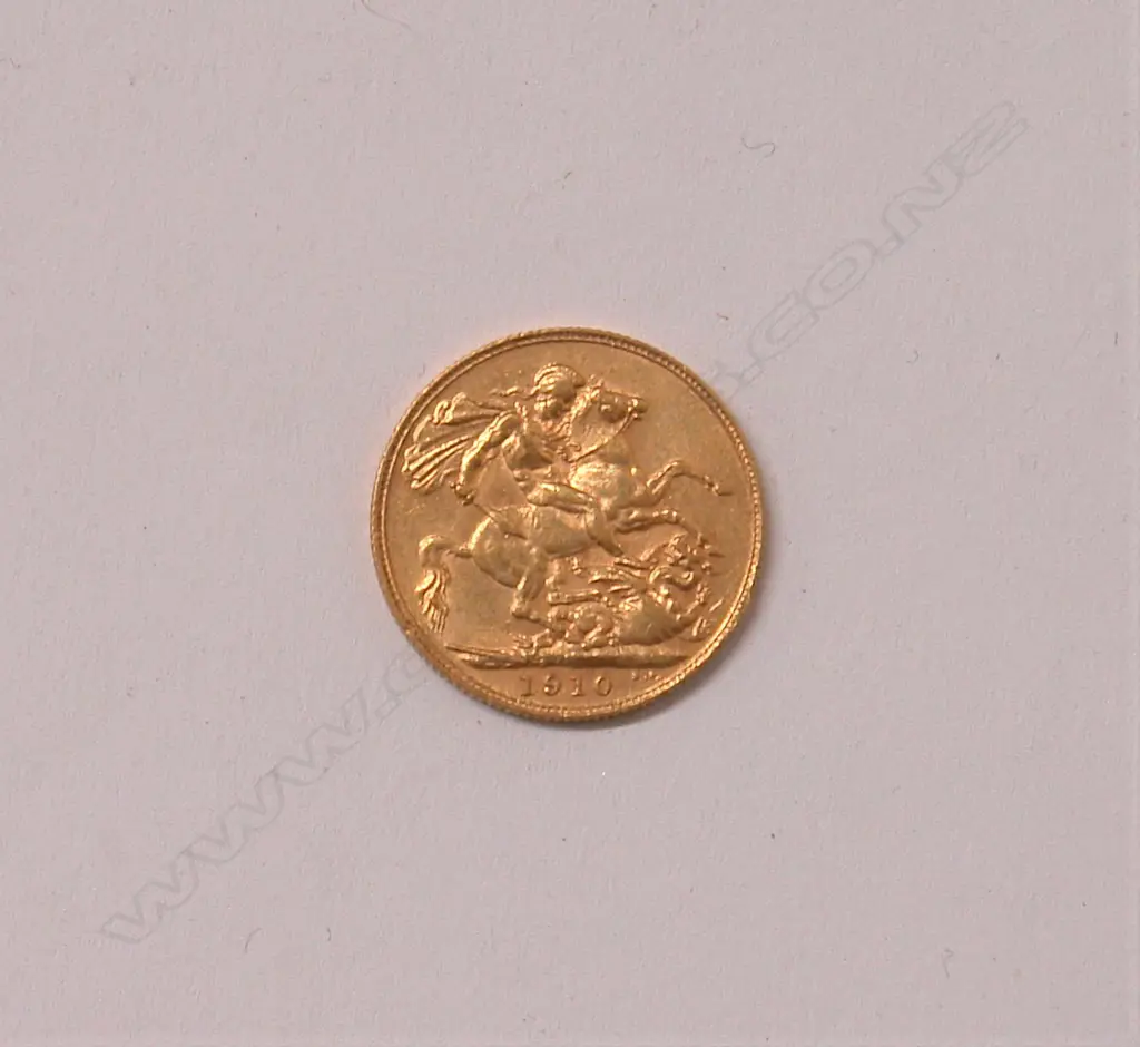 A 1910 full gold sovereign Image 1++