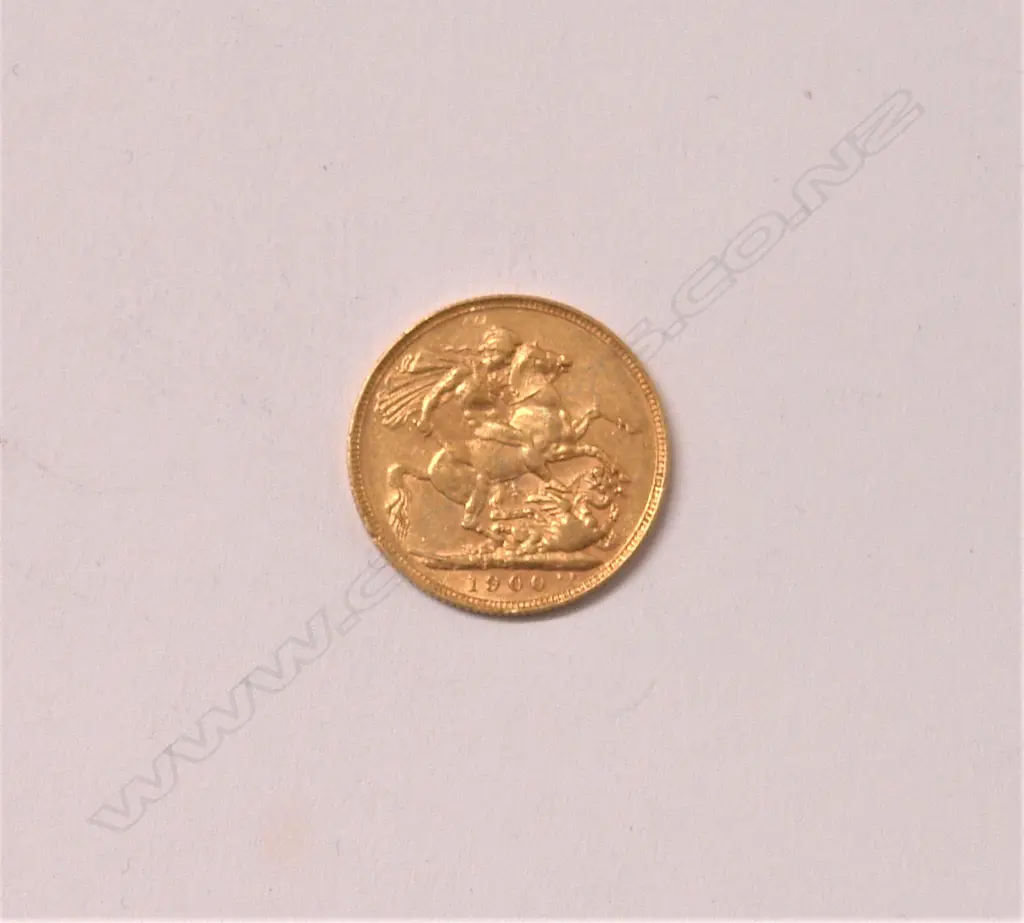 A 1900 gold full sovereign Image 1++
