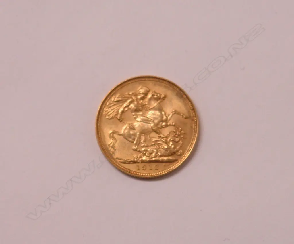 A 1912 gold full sovereign Image 1++