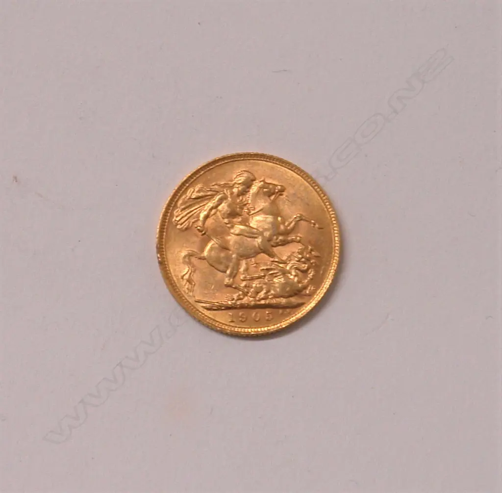 A 1905 gold full sovereign Image 1++