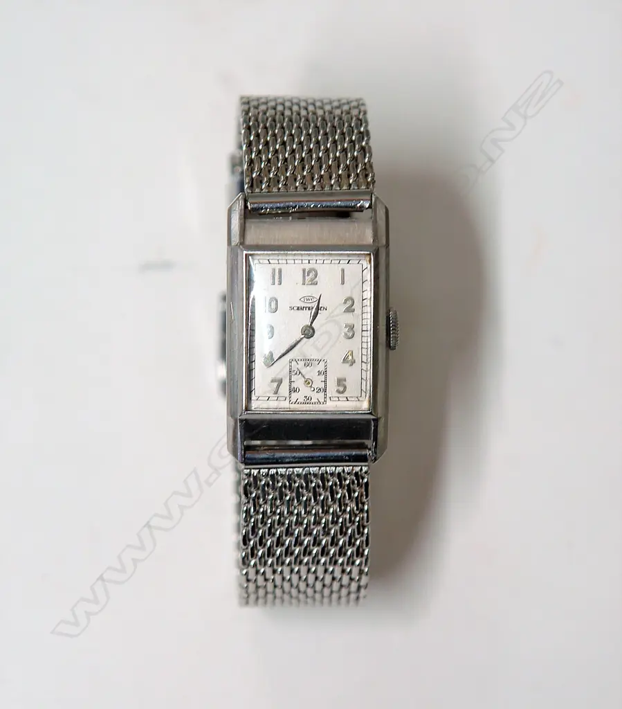 A 1930's IWC 'Schaffhausen' gent's tank wristwatch Image 1++