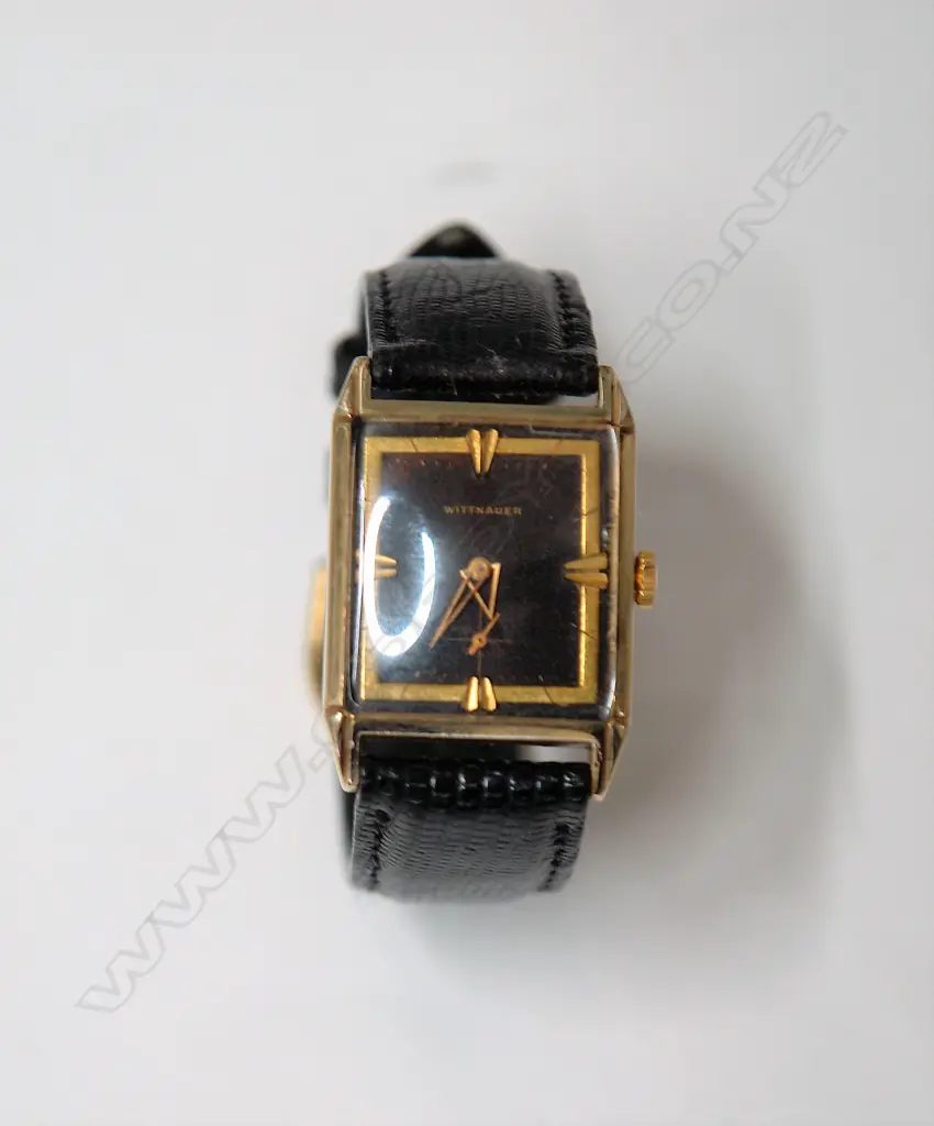 A c.1940s Wittnauer gent's gold plated wristwatch Image 1++