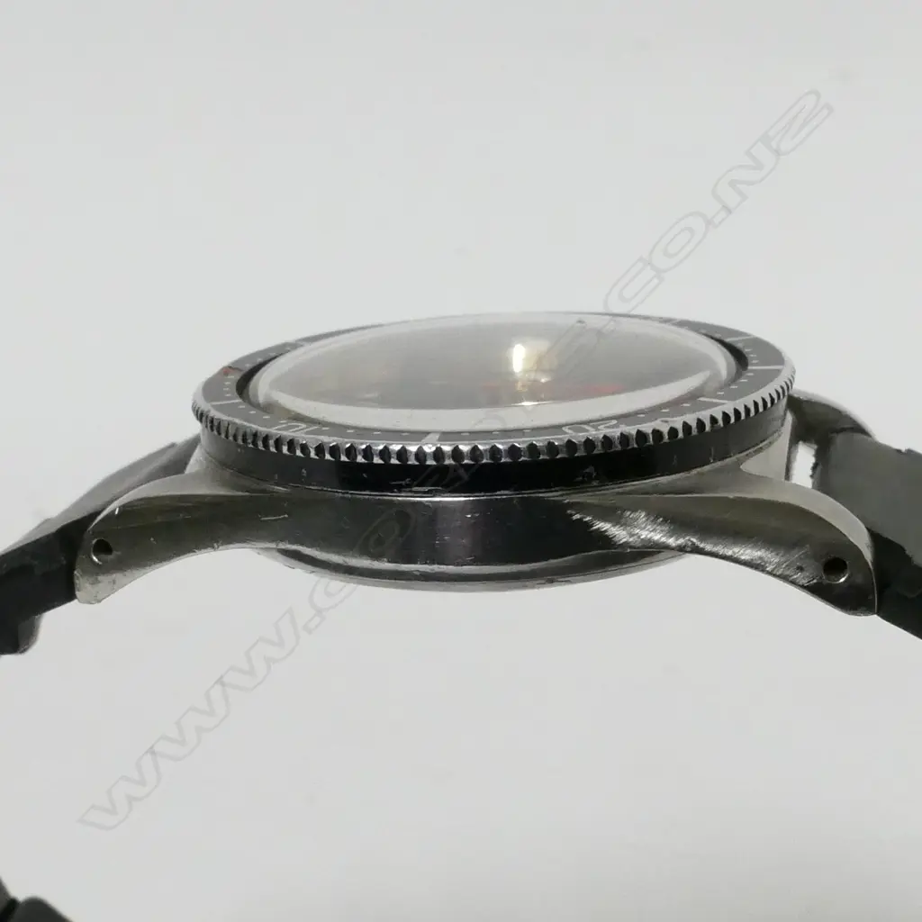 A Solvil et Titus 'Calypsomatic' 7085 gent's diver's watch Image 1++