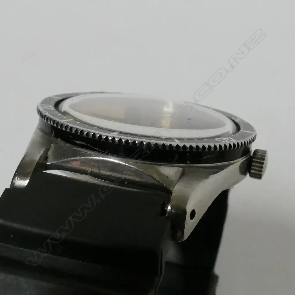 A Solvil et Titus 'Calypsomatic' 7085 gent's diver's watch Image 1++