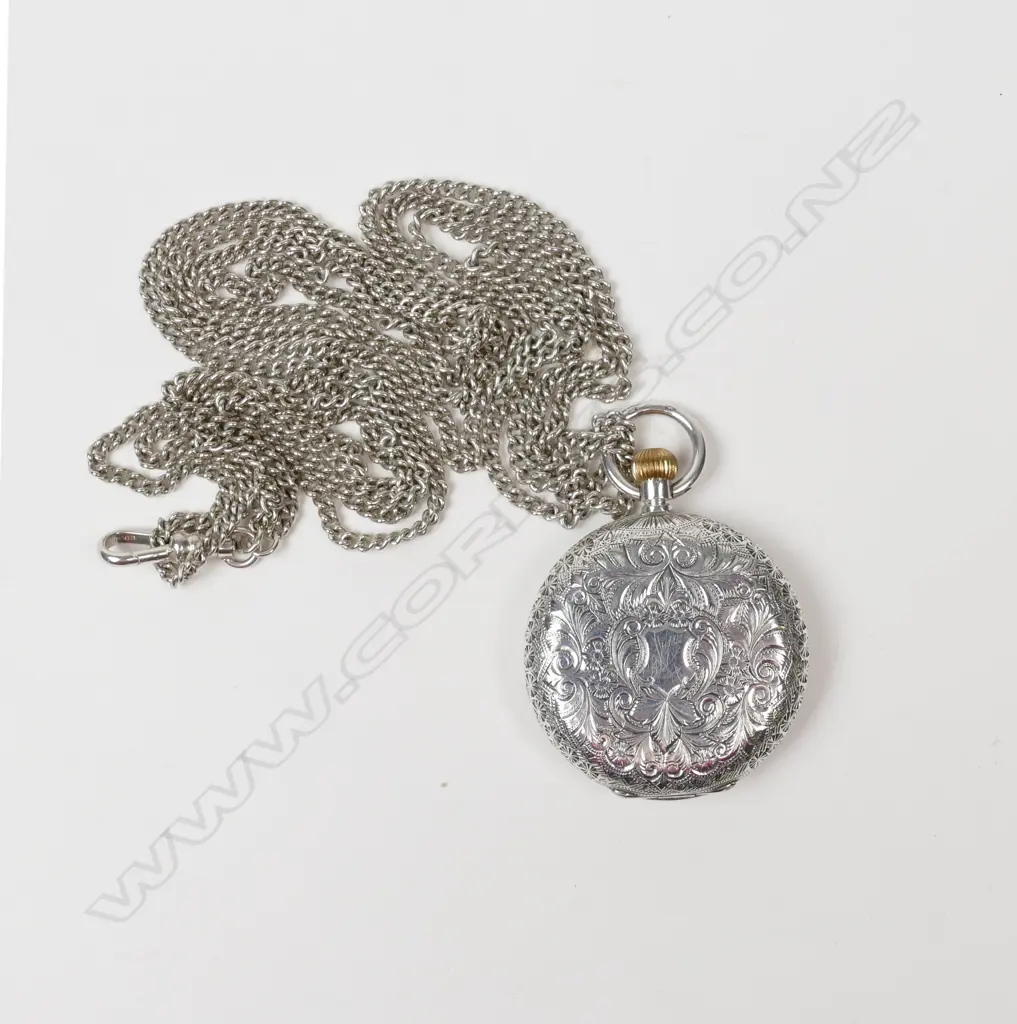 An early 1900s lady's Swiss .935 silver hunter cased pocket watch Image 1++