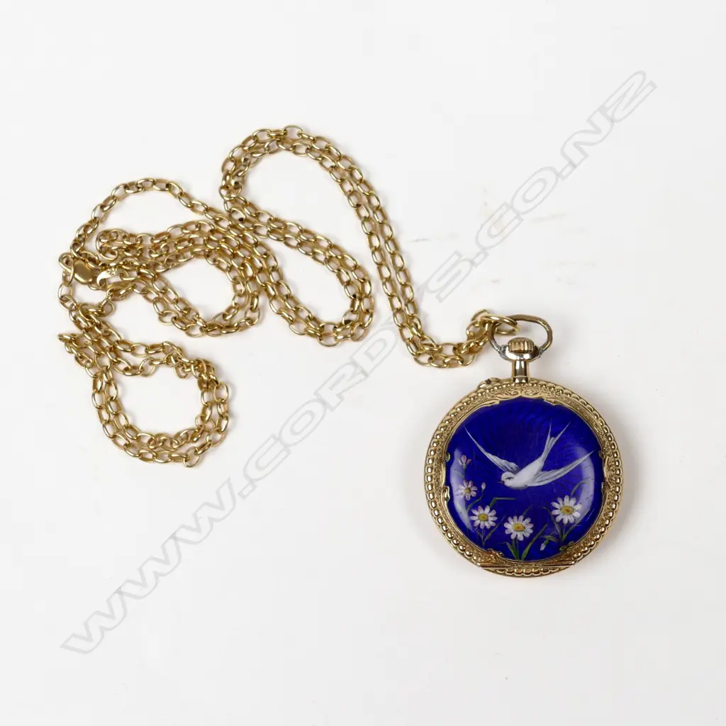 A lady's 15ct gold and enamel pocket watch Image 1++