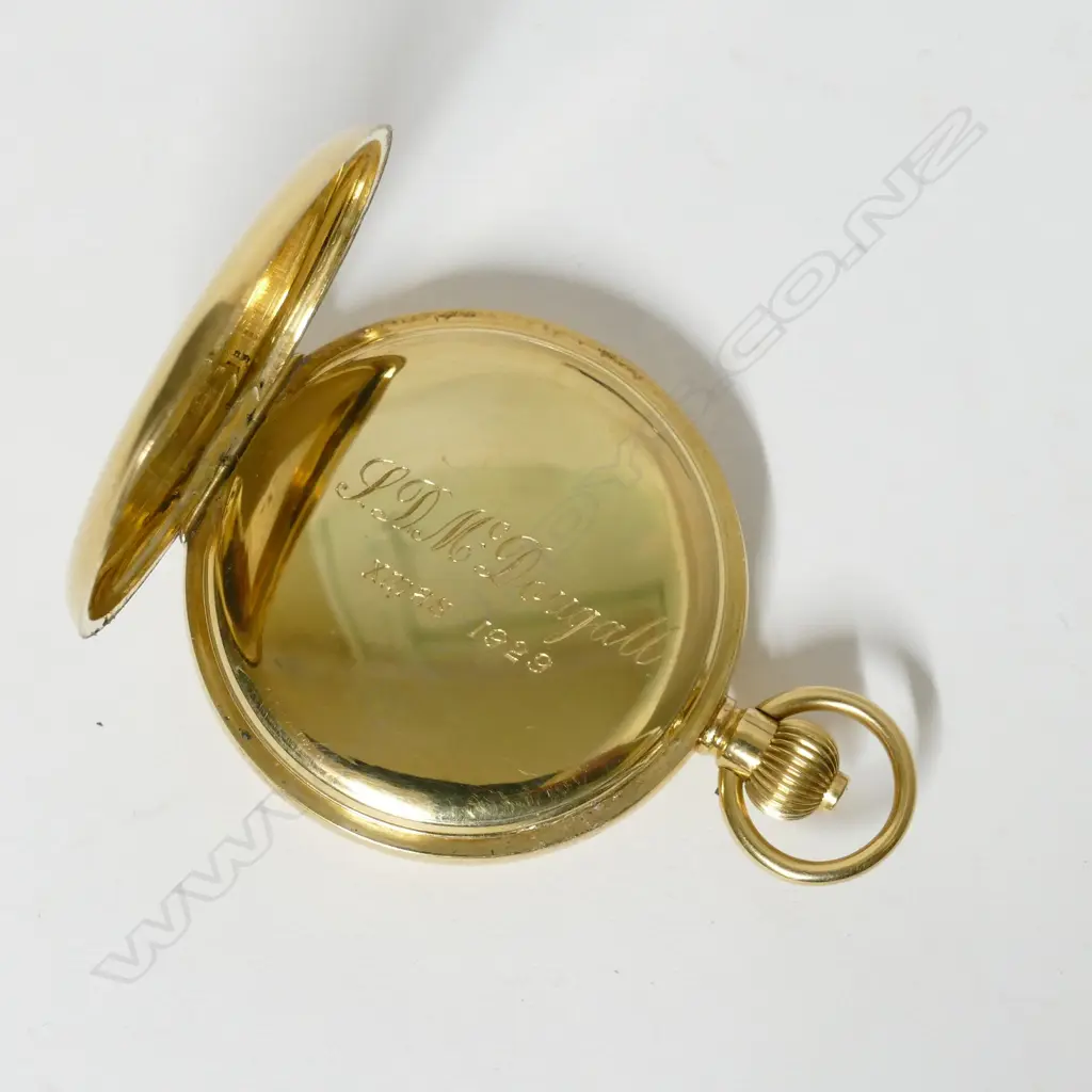 An 18ct gold cased Swiss Movado Chronomètre half hunter pocket watch Image 1++