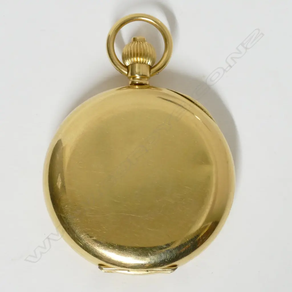 An 18ct gold cased Swiss Movado Chronomètre half hunter pocket watch Image 1++