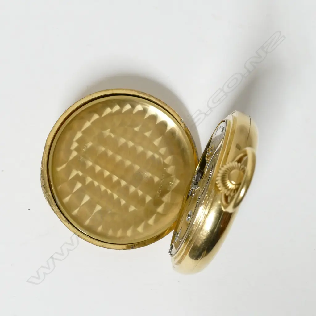 An 18ct gold cased Swiss Movado Chronomètre half hunter pocket watch Image 1++