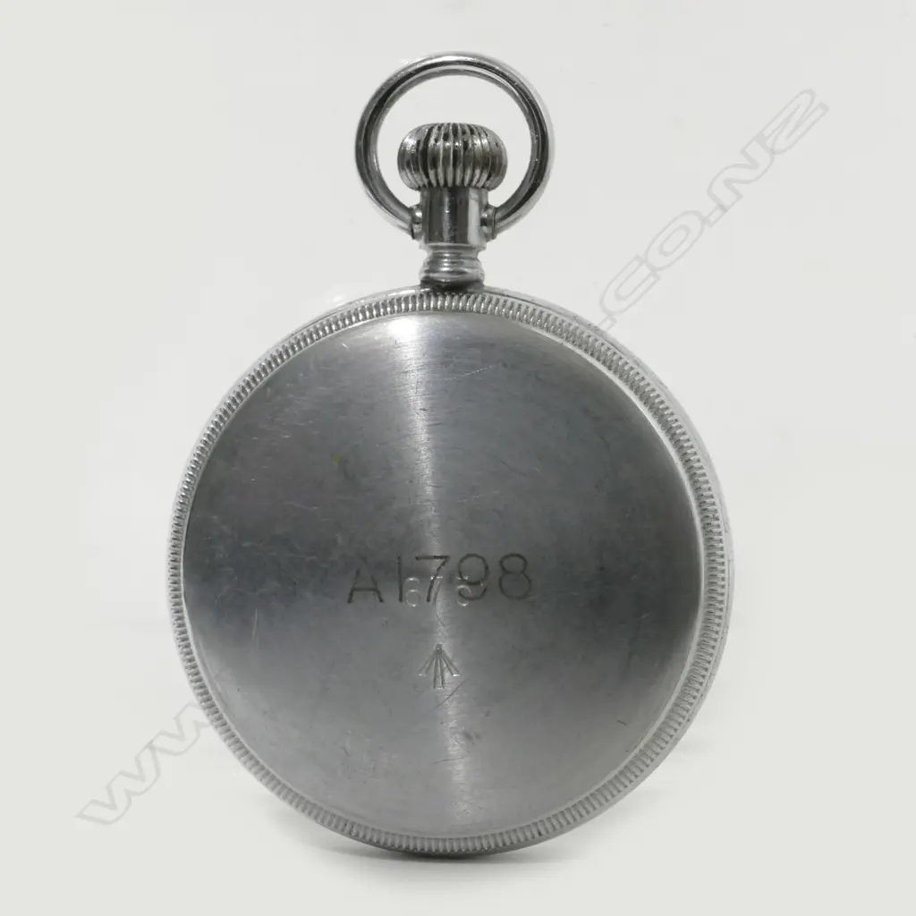 A Waltham WWI military pocket watch Image 1++