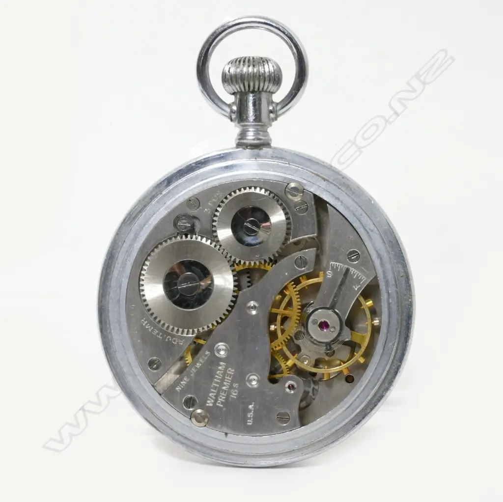 A Waltham WWI military pocket watch Image 1++
