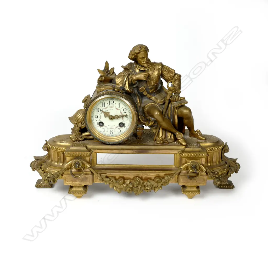 A 19thC French gilt mantel clock Image 1++