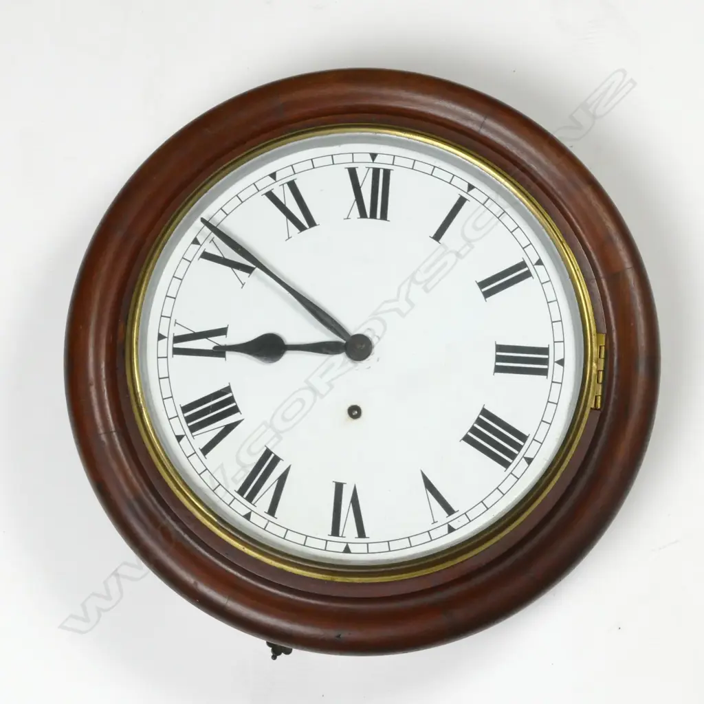 VICT. CIRCULAR WALL CLOCK Image 1++