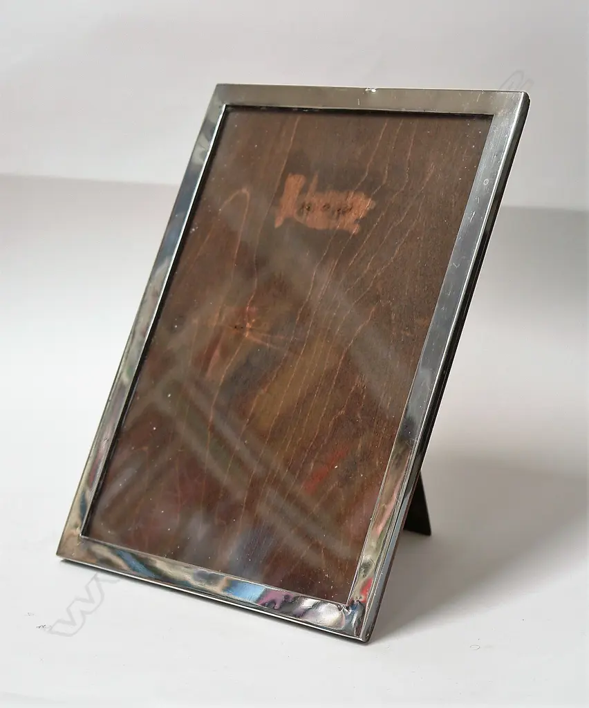 A 1920s plain large rectangular silver photo frame Image 1++