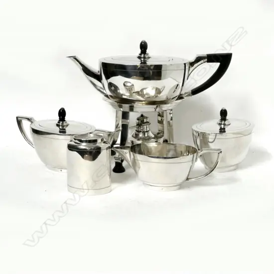 A Dutch .833 silver tea set