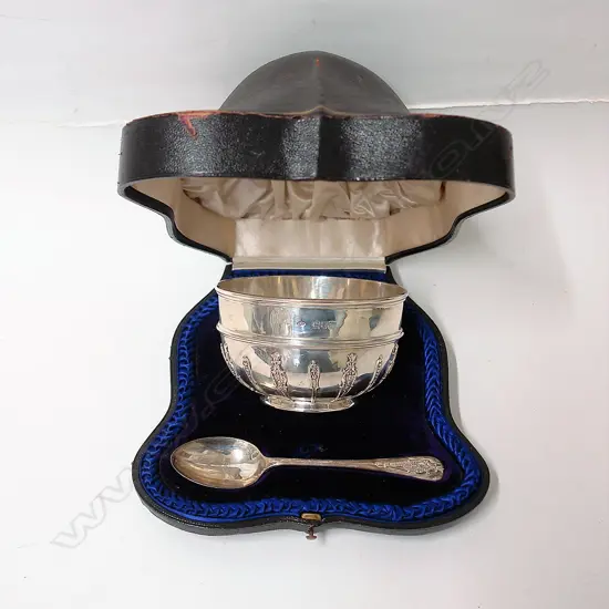 A late Victorian boxed presentation silver bowl and spoon