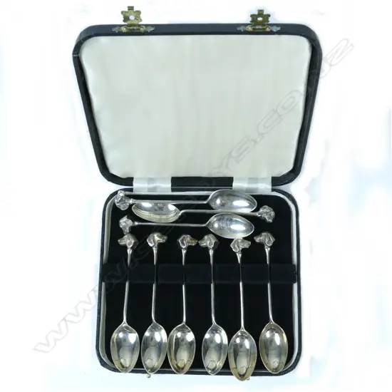Nine silver teaspoons