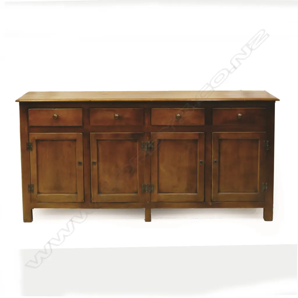 A Sefton Powrie oak sideboard Image 1++