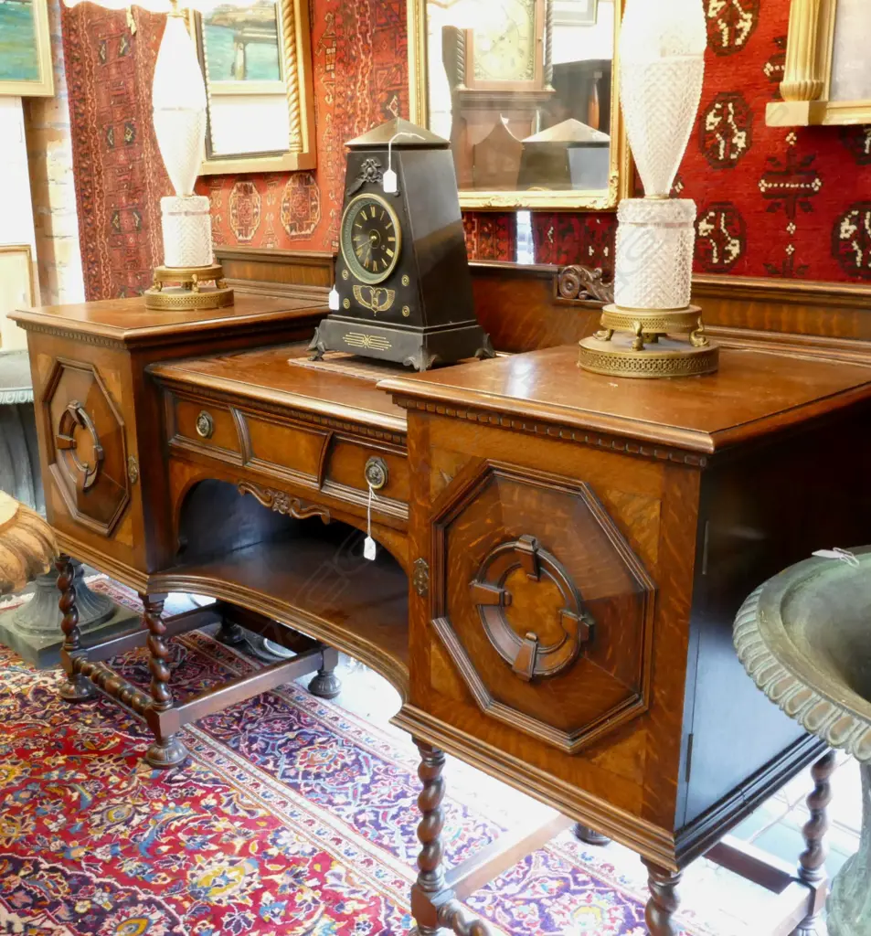 An English Waring and Gillows c.1910 oak breakfront sideboard Image 1++