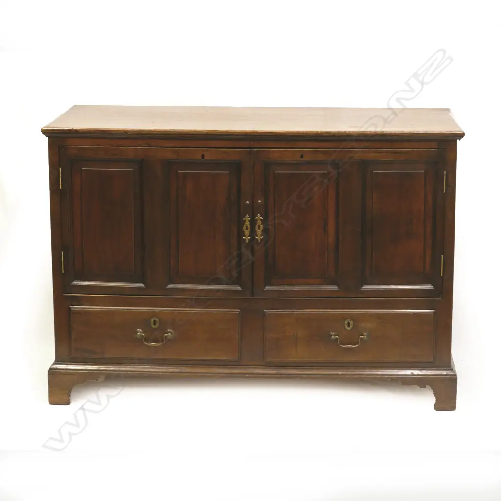 A Georgian oak sideboard Image 1++