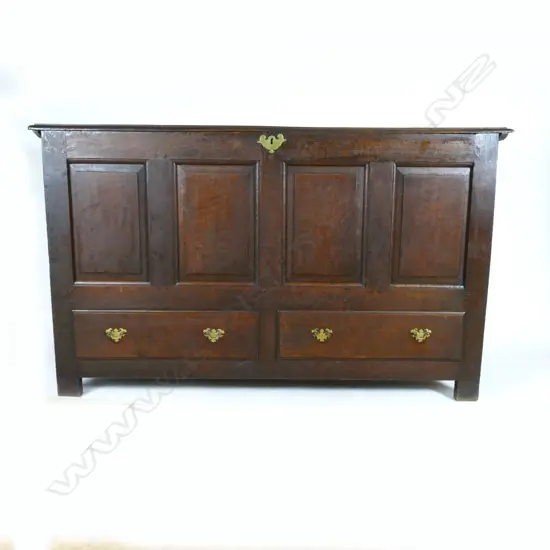 An 18thC English oak mule chest