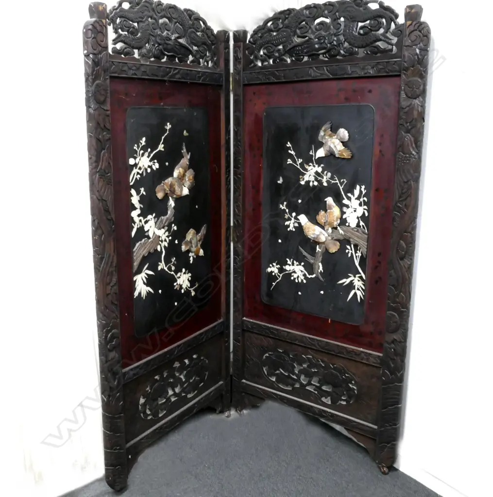 A large antique Japanese two-fold screen Image 1++