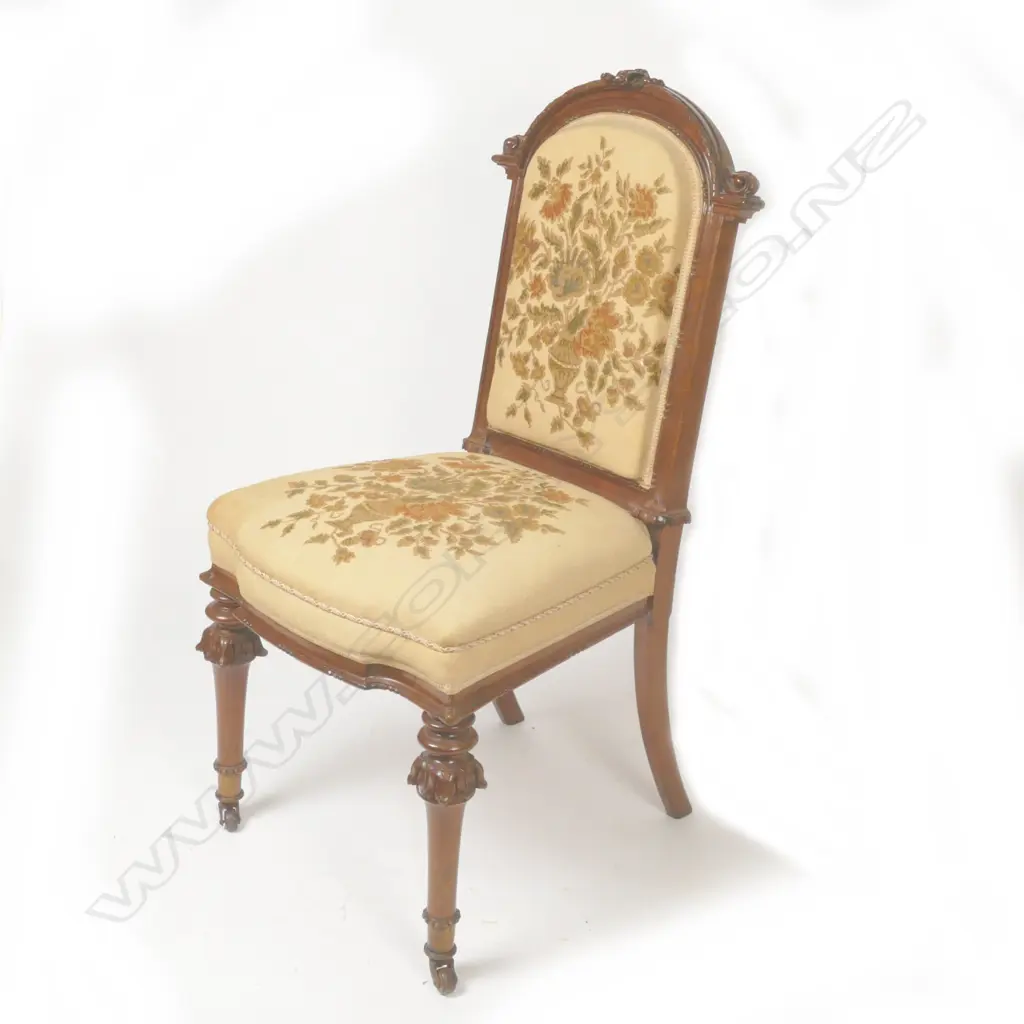 A good quality late 19thC French mahogany side chair Image 1++