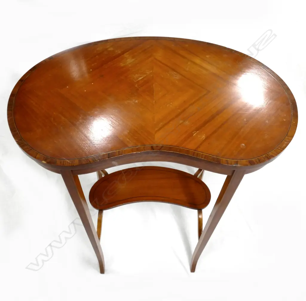 A French satinwood side table Image 1++