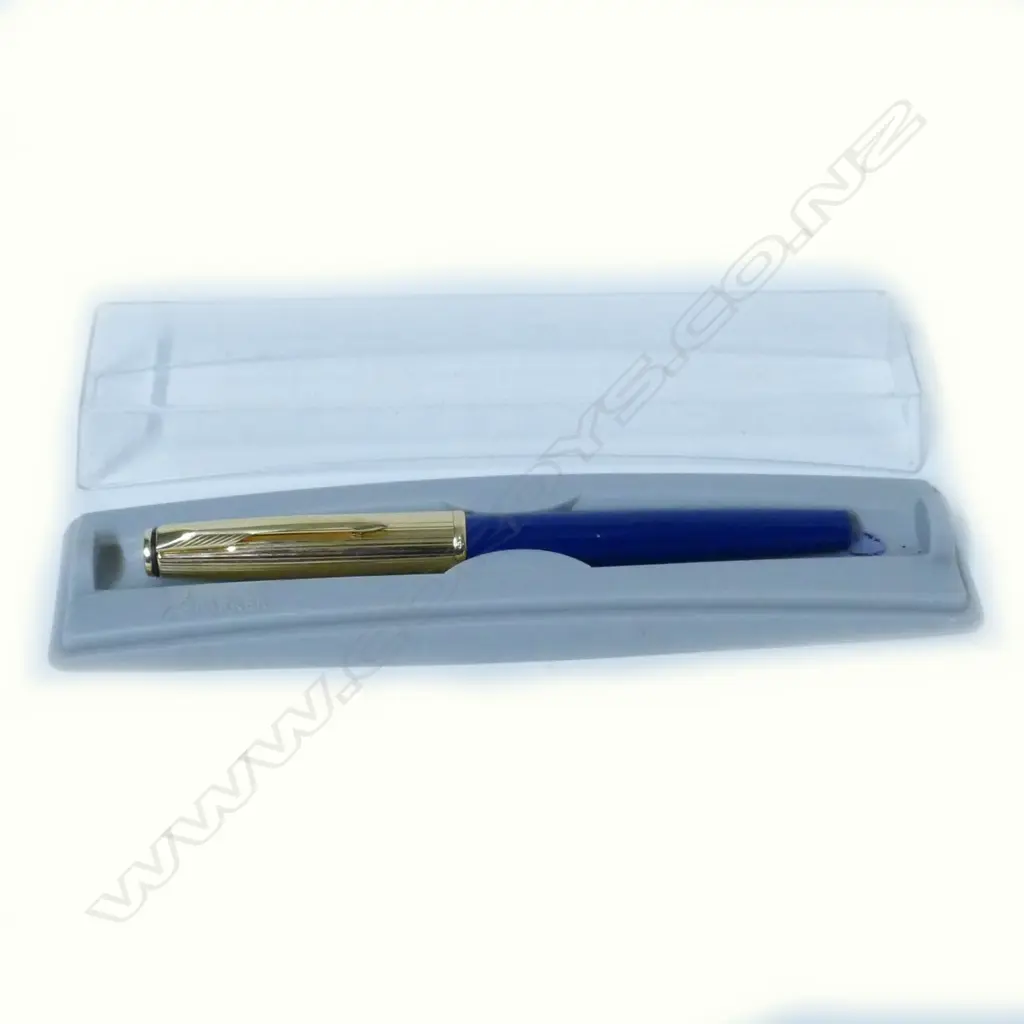 A Parker 'Insignia' fountain pen Image 1++