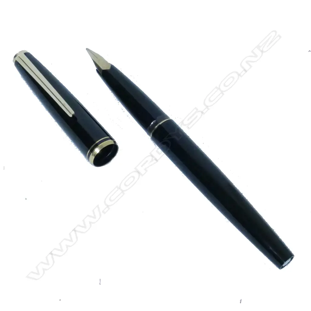 A Mont Blanc 210 fountain pen in black resin with gold trim Image 1++