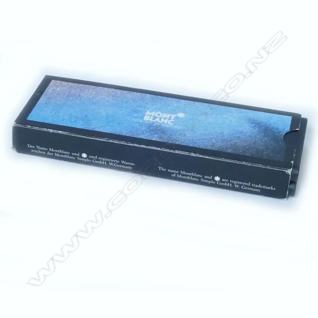 A Mont Blanc 210 fountain pen in black resin with gold trim Image 1++