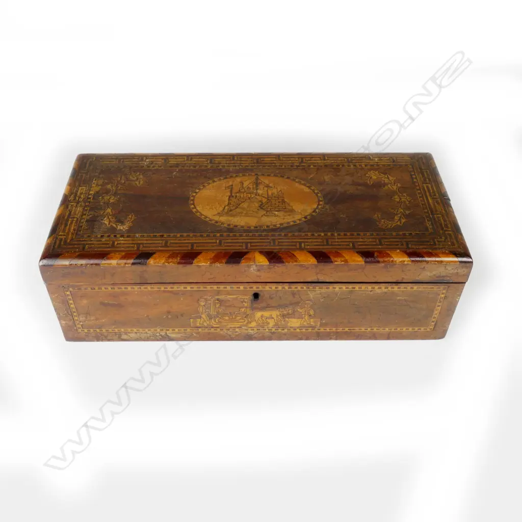 An inlaid timbers box Image 1++
