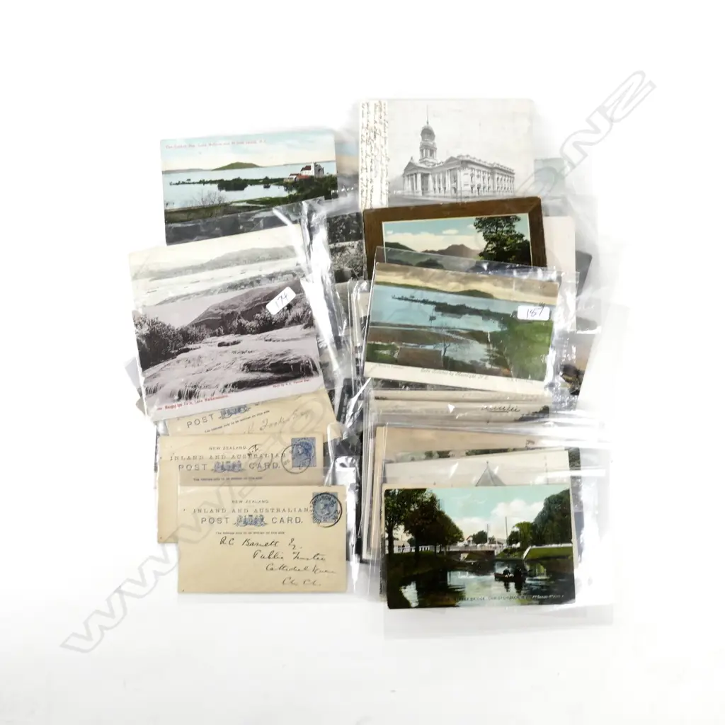 One hundred old New Zealand postcards Image 1++