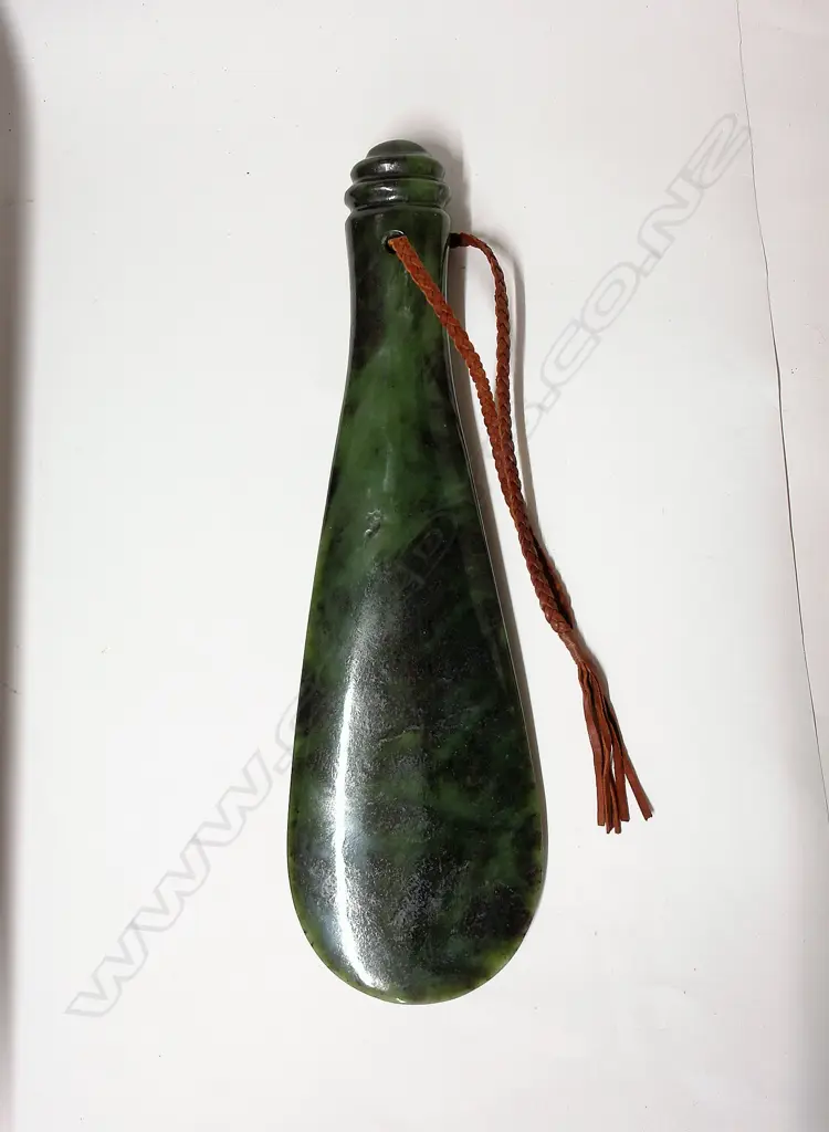 A modern pounamu (nephrite) mere (hand club) Image 1++