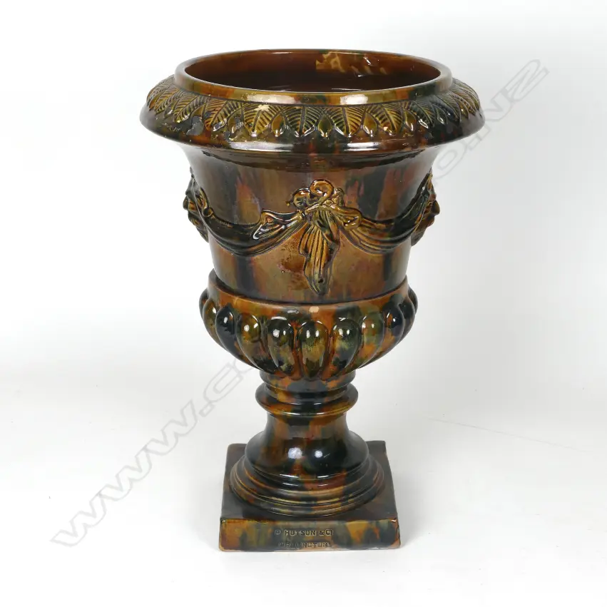 A rare N.Z. early colonial Hutson majolica two-stage urn on stand Image 1++
