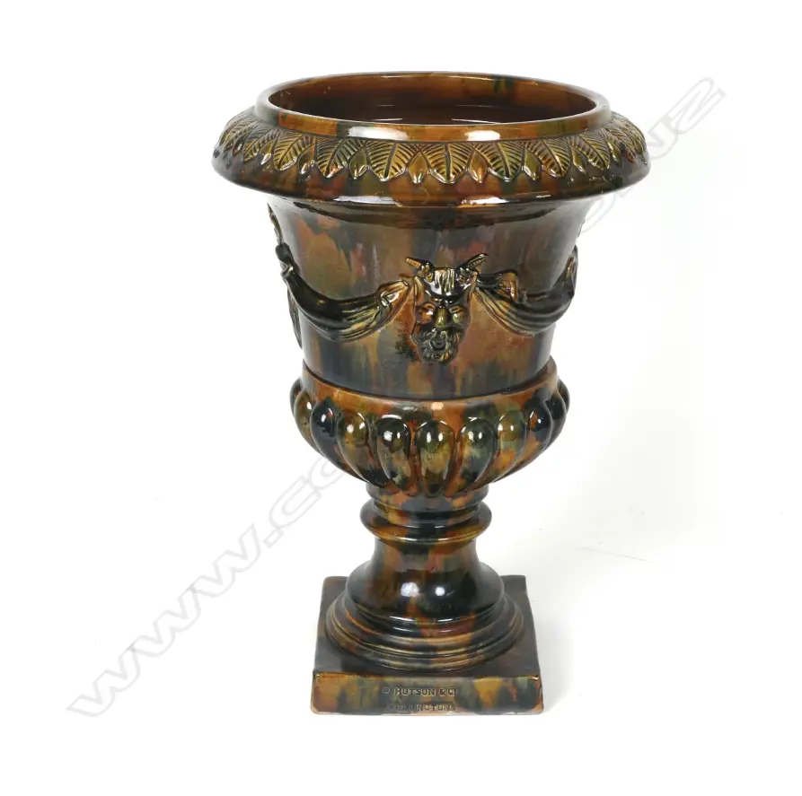 A rare N.Z. early colonial Hutson majolica two-stage urn on stand Image 1++