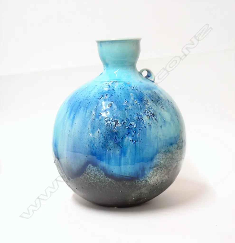 Ian Firth blue gloss glazed spherical vase Image 1++