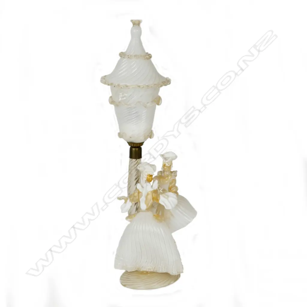 A vintage Murano glass lamp Image 1++