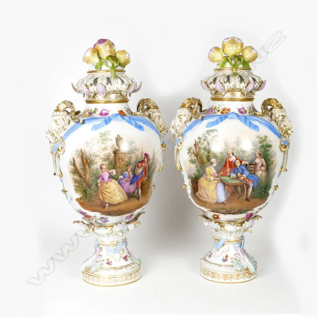 A pair of impressive 18th/19thC Berlin urns & covers Image 1++