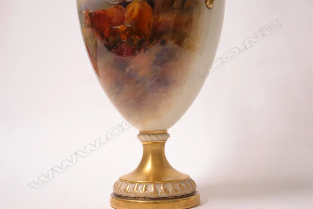 A 1920s Royal Worcester Highland Cattle painted lidded ewer vase signed J. (James) Stinton Image 1++