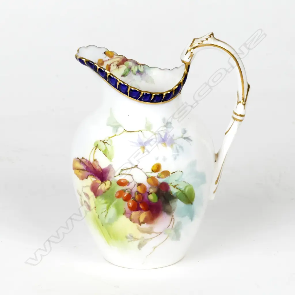 A Royal Worcester cream jug Image 1++
