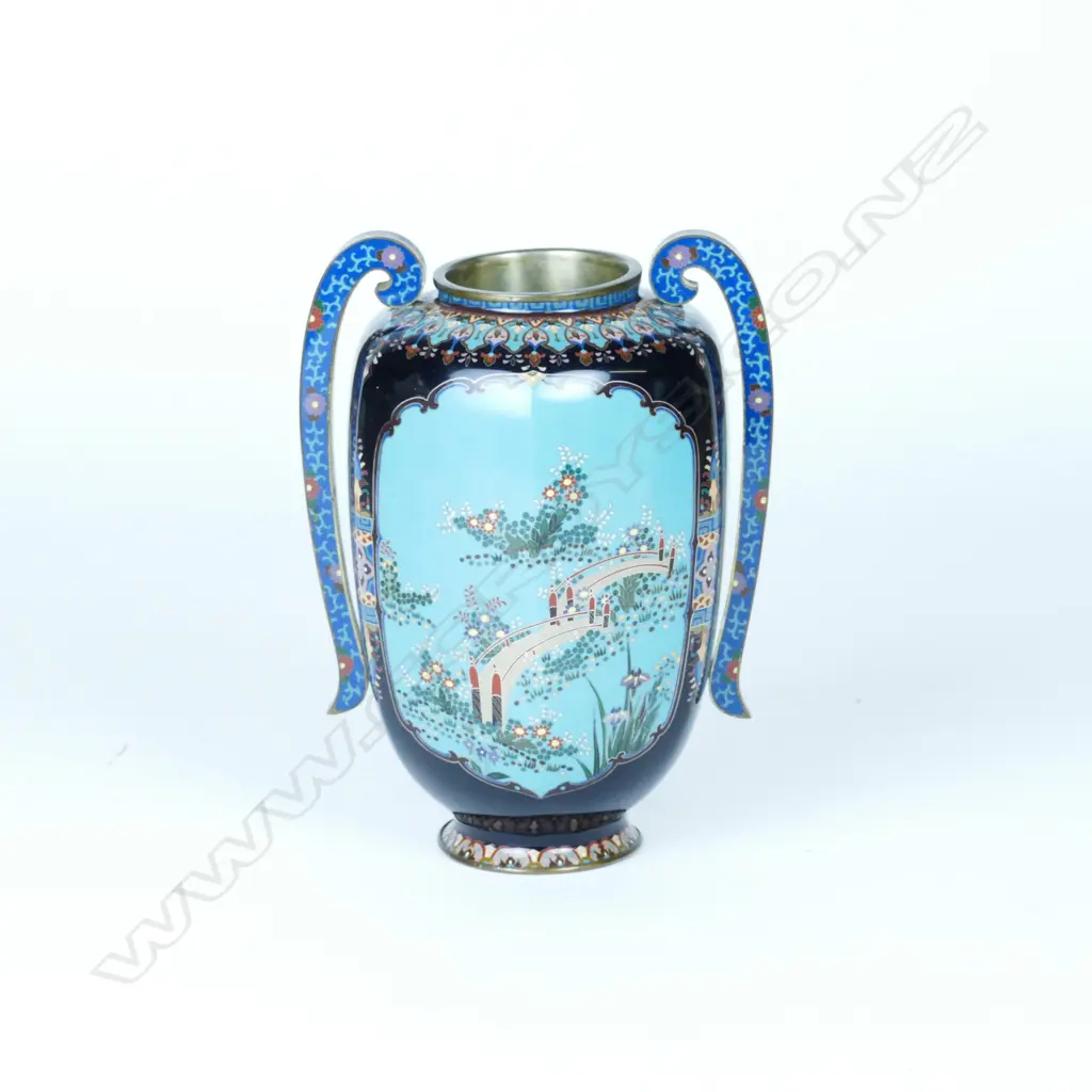 A Japanese cloisonné vase in the manner of Hayashi Kodenji Image 1++