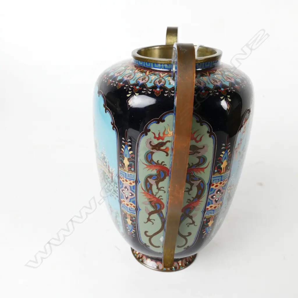 A Japanese cloisonné vase in the manner of Hayashi Kodenji Image 1++