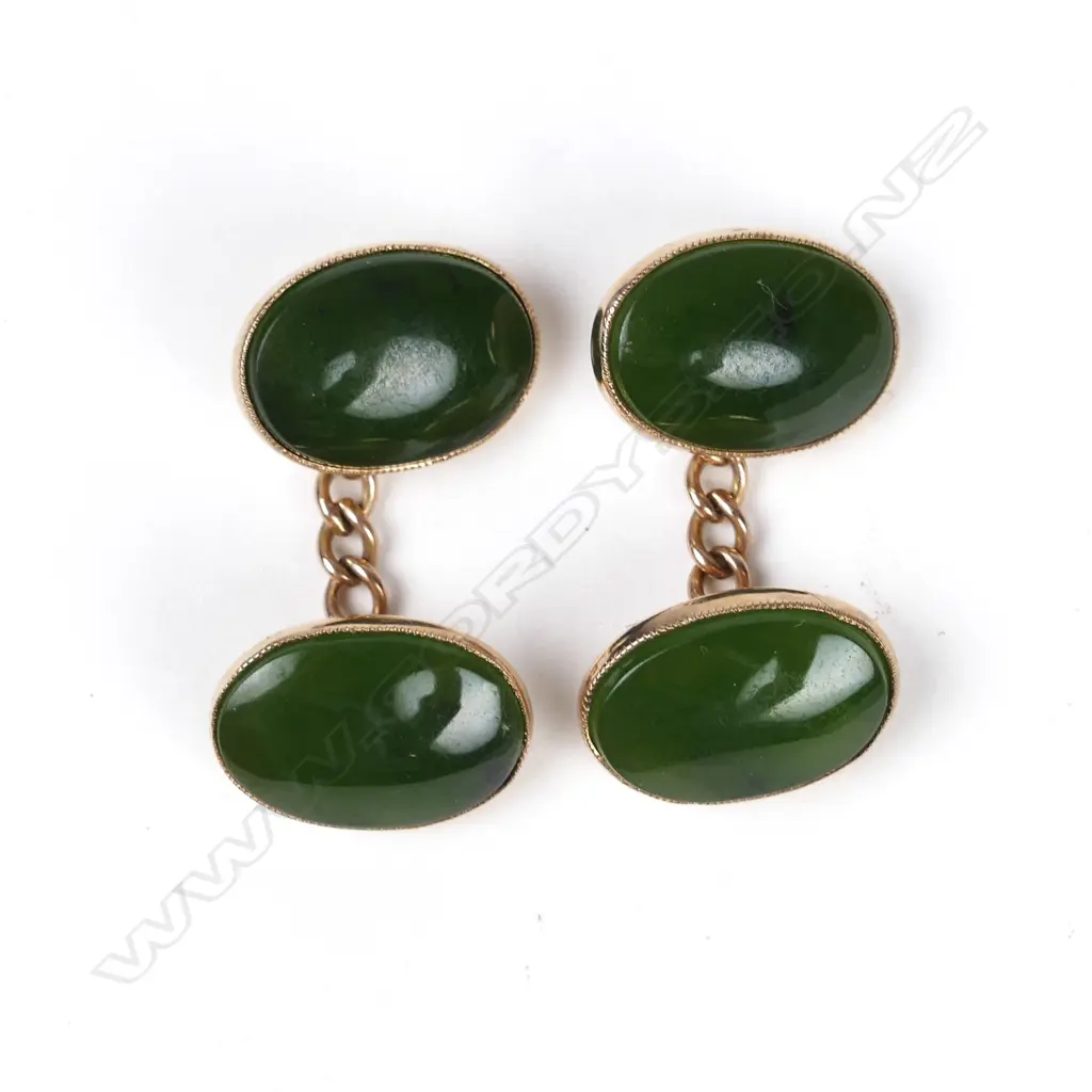A pair of vintage 9ct. rose gold and greenstone cufflinks Image 1++
