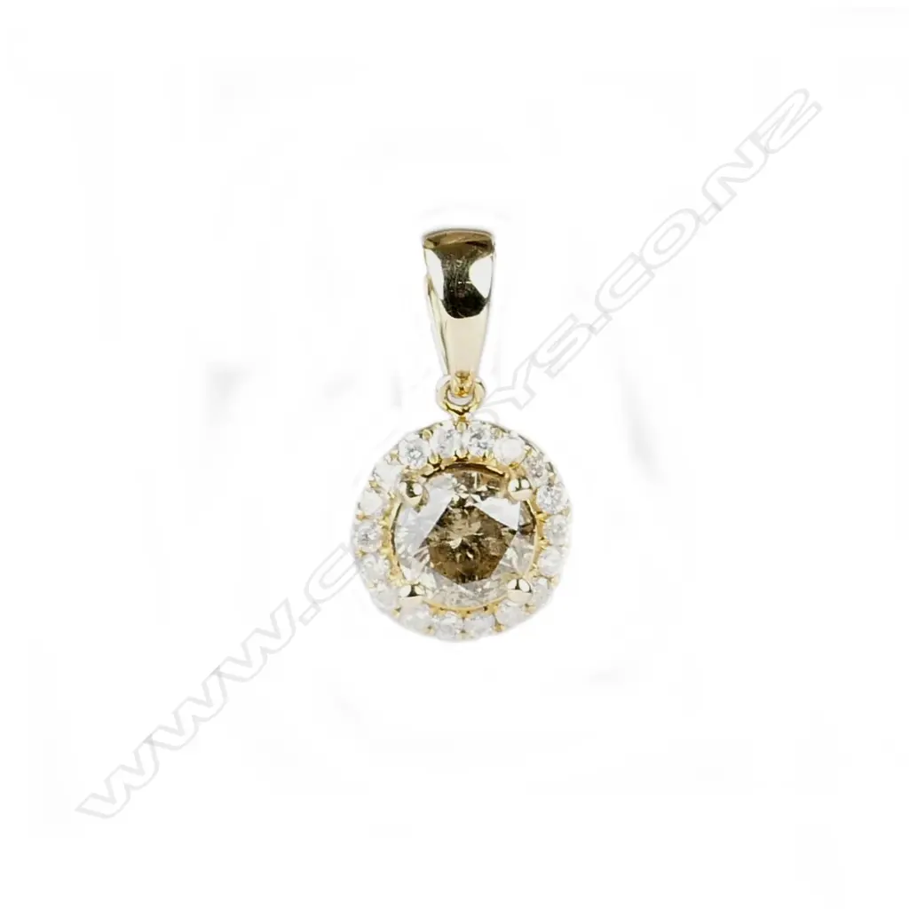 A 14ct. yellow gold and diamond pendant Image 1++